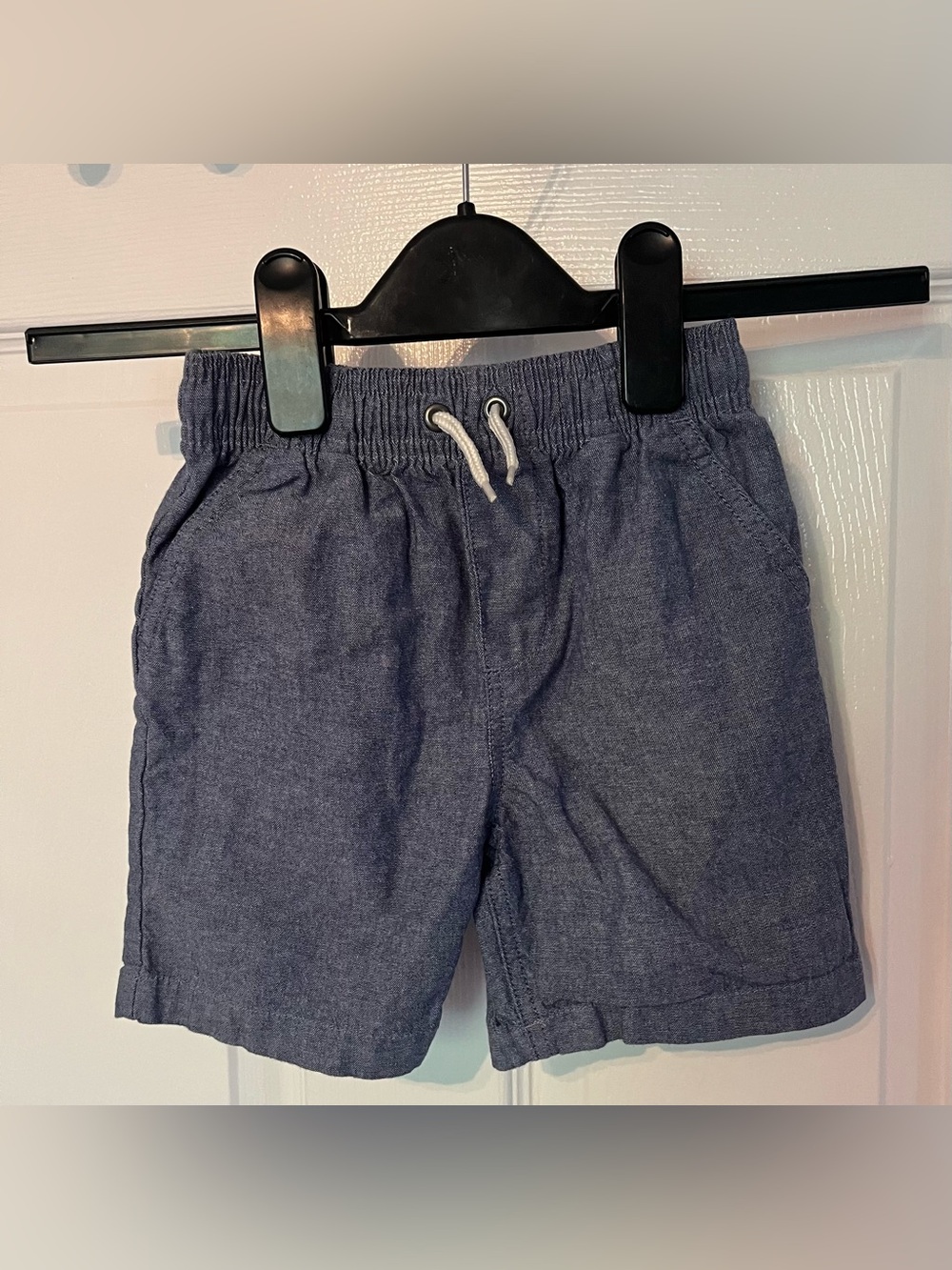 George Chambray Pull-On Shorts Size 3T